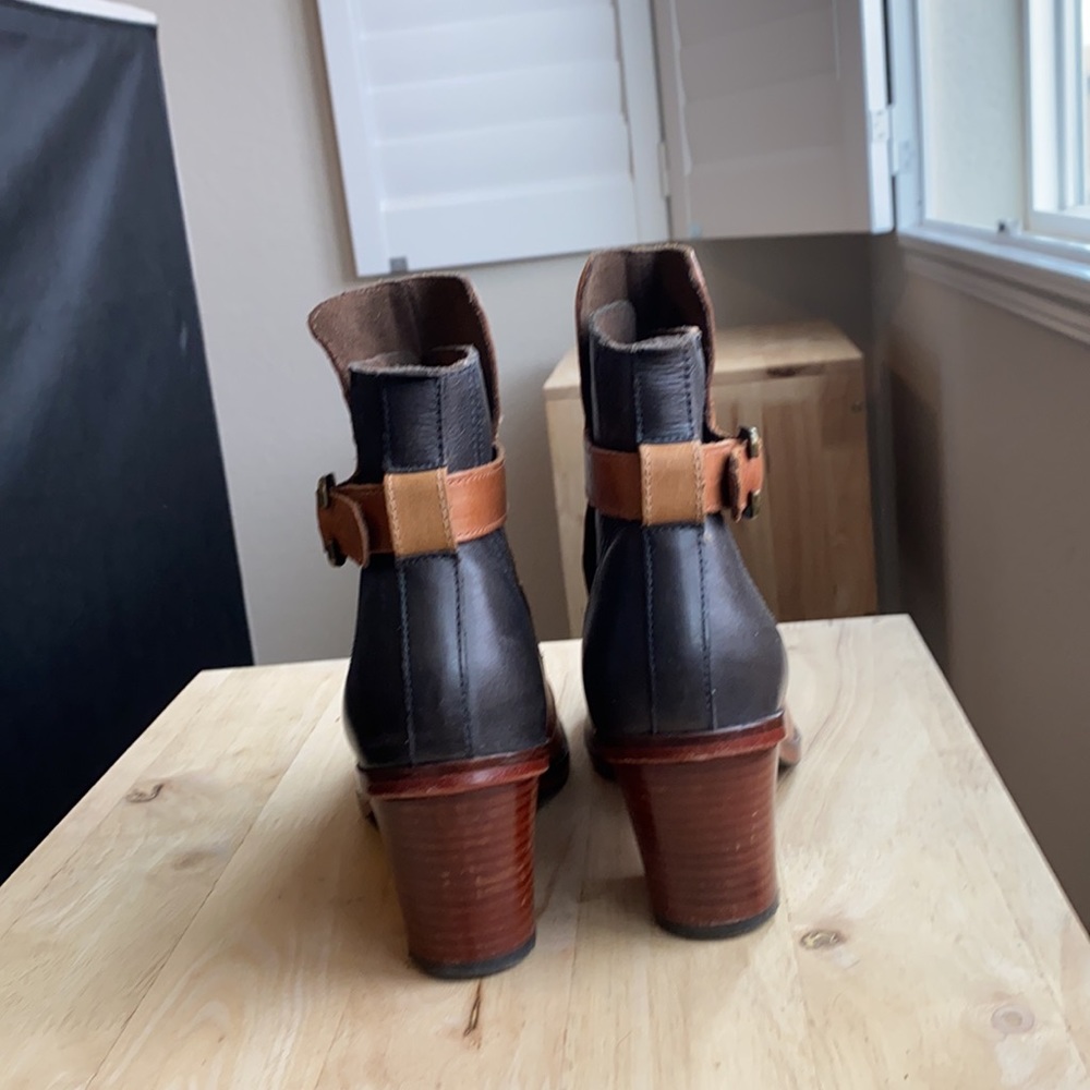 Anthropologie J Shoes Hardwick Booties black brown - Picture 5 of 8
